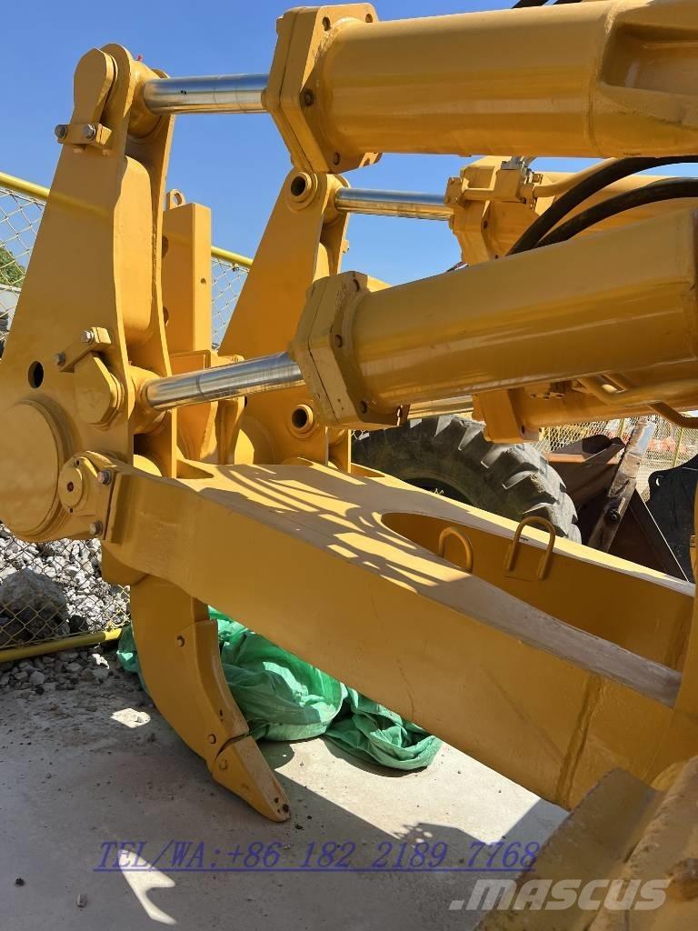 Shantui SD32 Rupsdozers