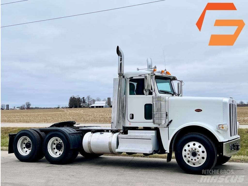 Peterbilt 389 Trekkers
