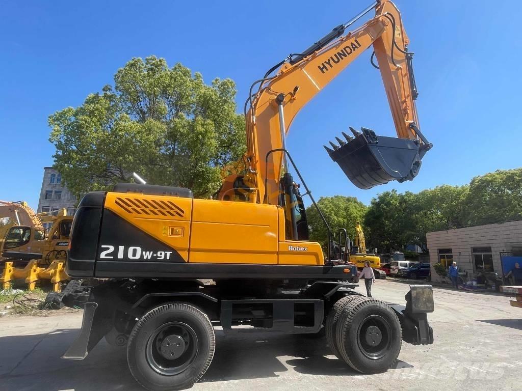 Hyundai 210W-9 Wielgraafmachines
