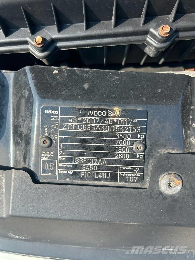 Iveco Daily 35-150 Vlakke laadvloer met kraan