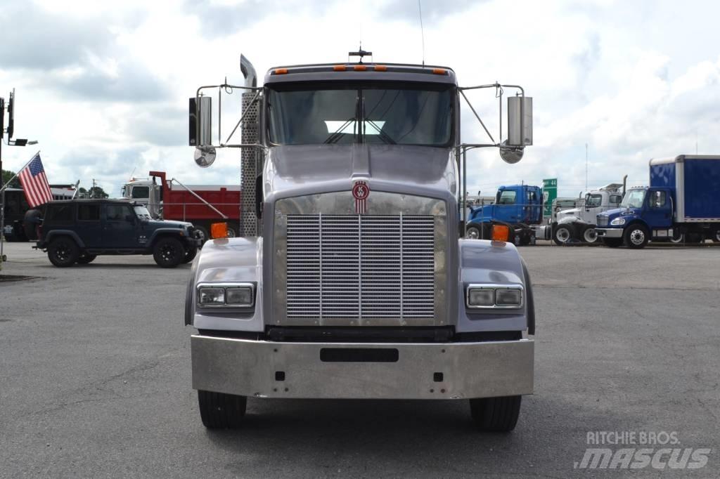 Kenworth T 800 Trekkers