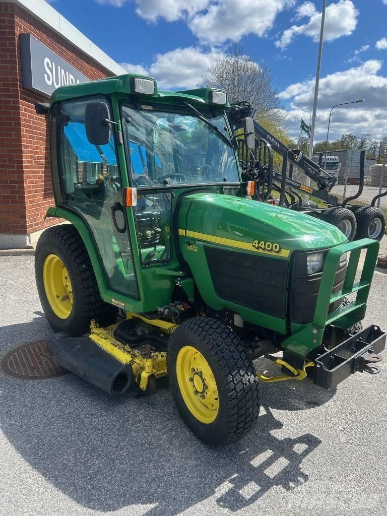 John Deere 4400 Compacttrekkers