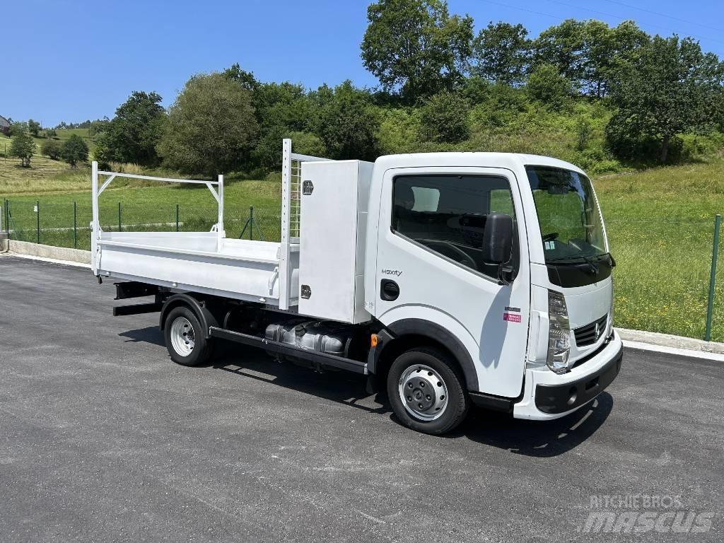 Renault Maxity Bestelwagens met open laadbak