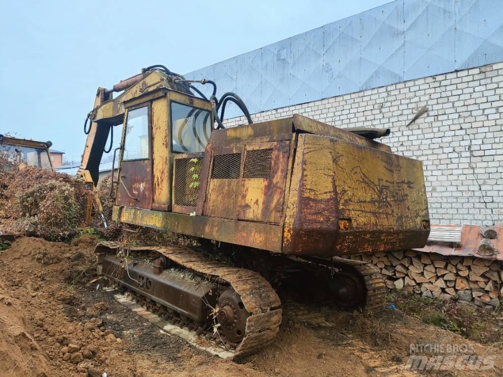  Waryński Menck Rupsgraafmachines