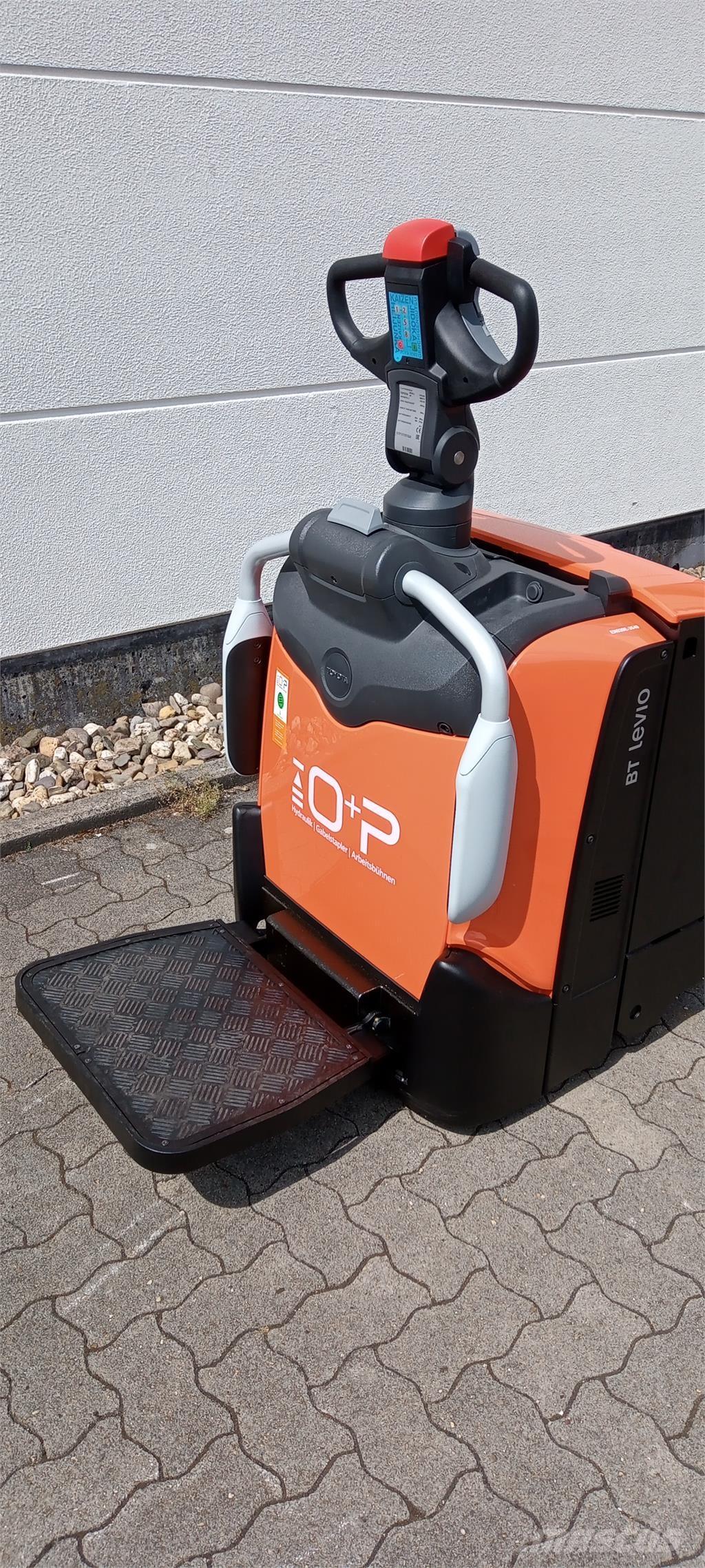 Toyota LPE 220 Stapelaar meeloop