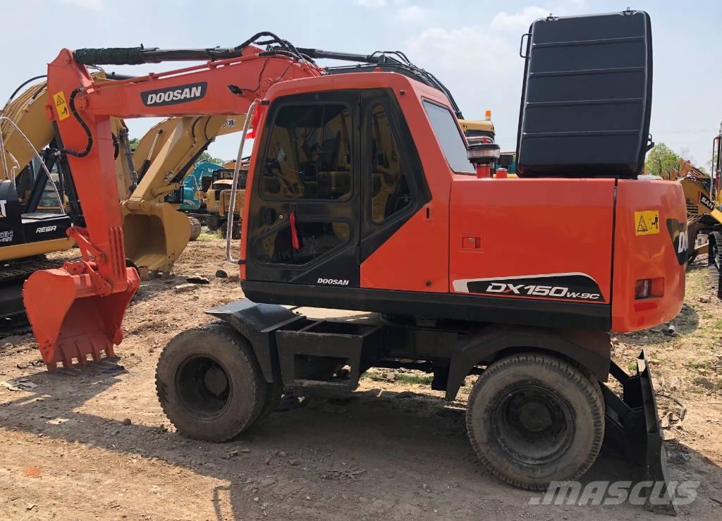 Doosan DX150W Rupsgraafmachines