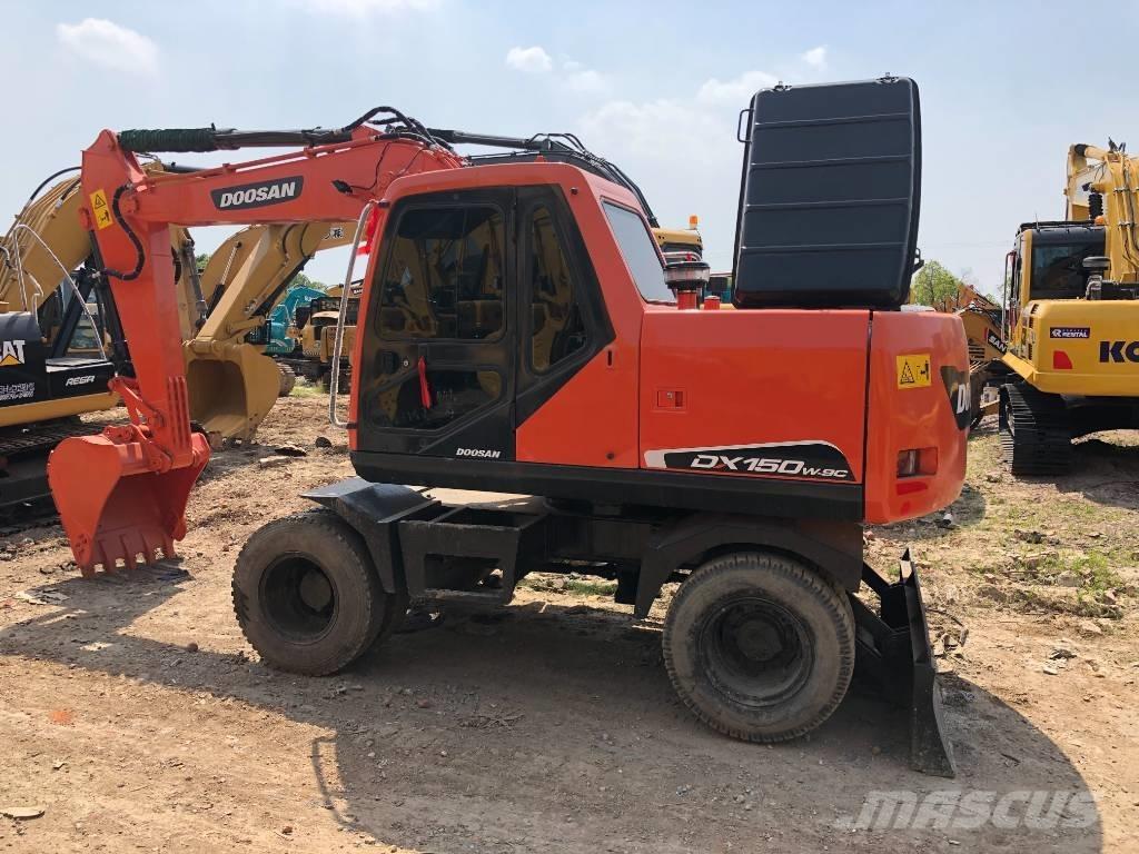 Doosan DX150W Rupsgraafmachines