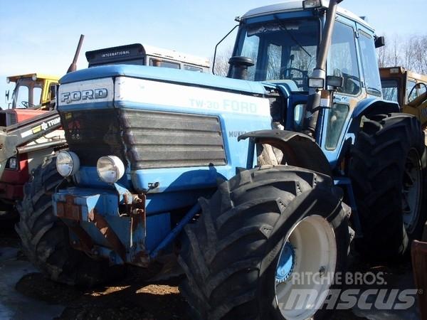 Ford TW 30 Tractoren