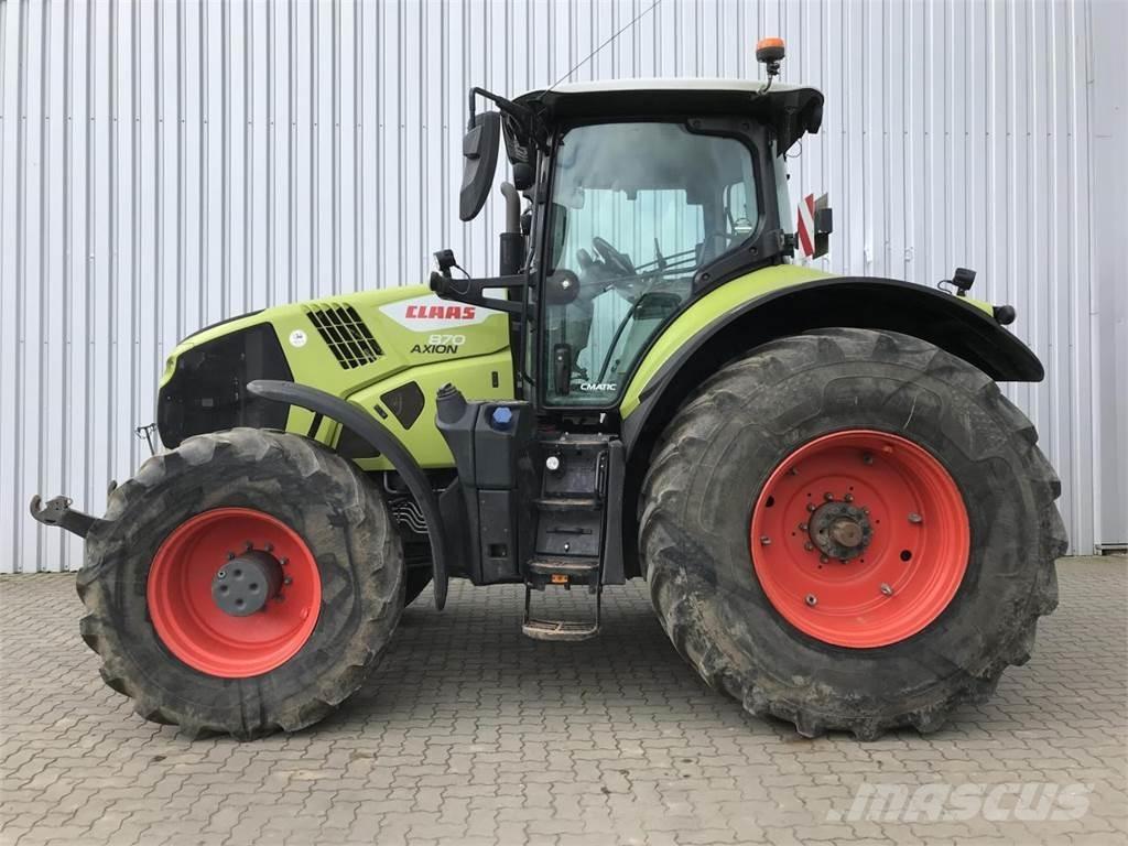 CLAAS Axion 870 Tractoren