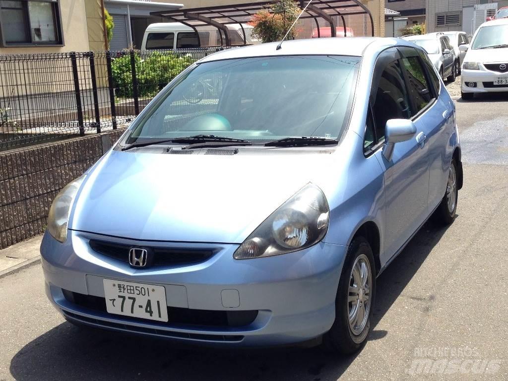 Honda LA-GD1 Auto's