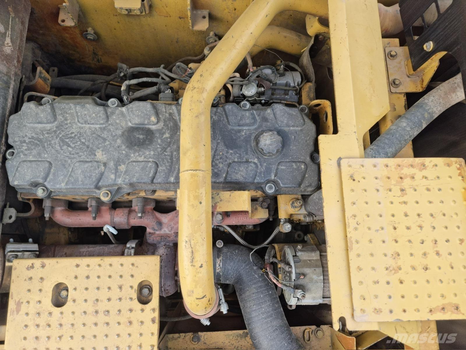 CAT 330 D L Rupsgraafmachines