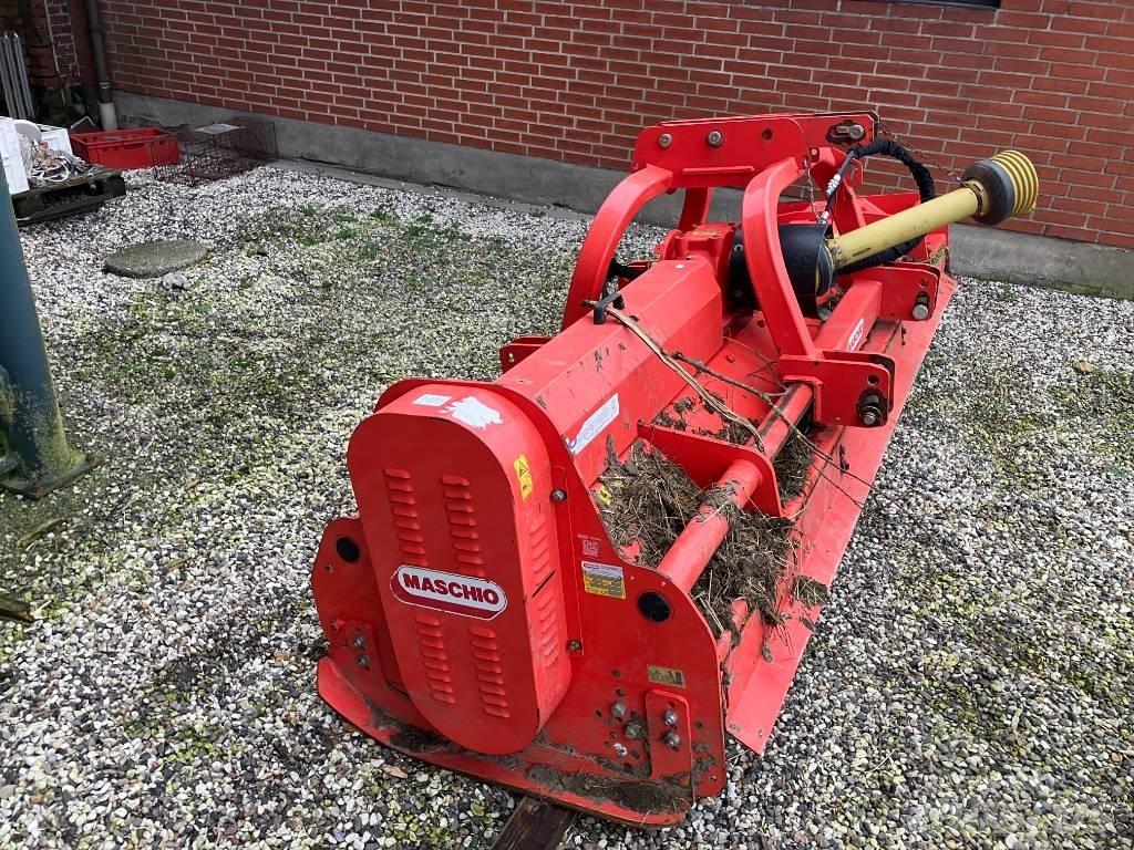 Maschio Bisonte 300 Maaiers