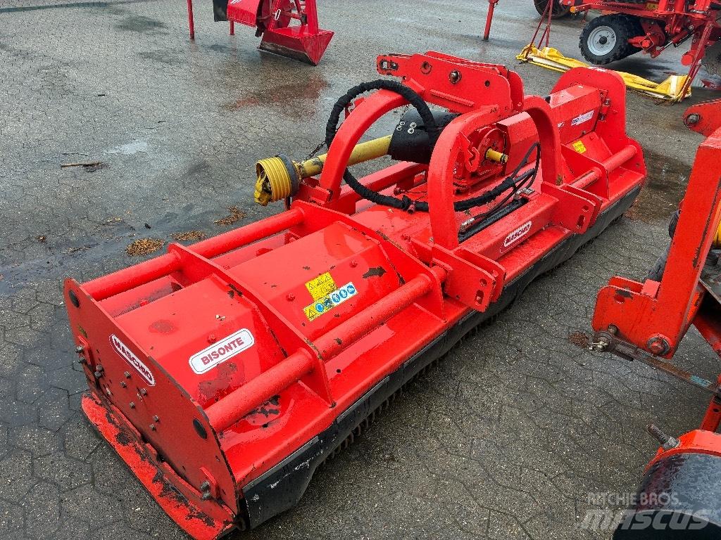 Maschio Bisonte 300 Maaiers