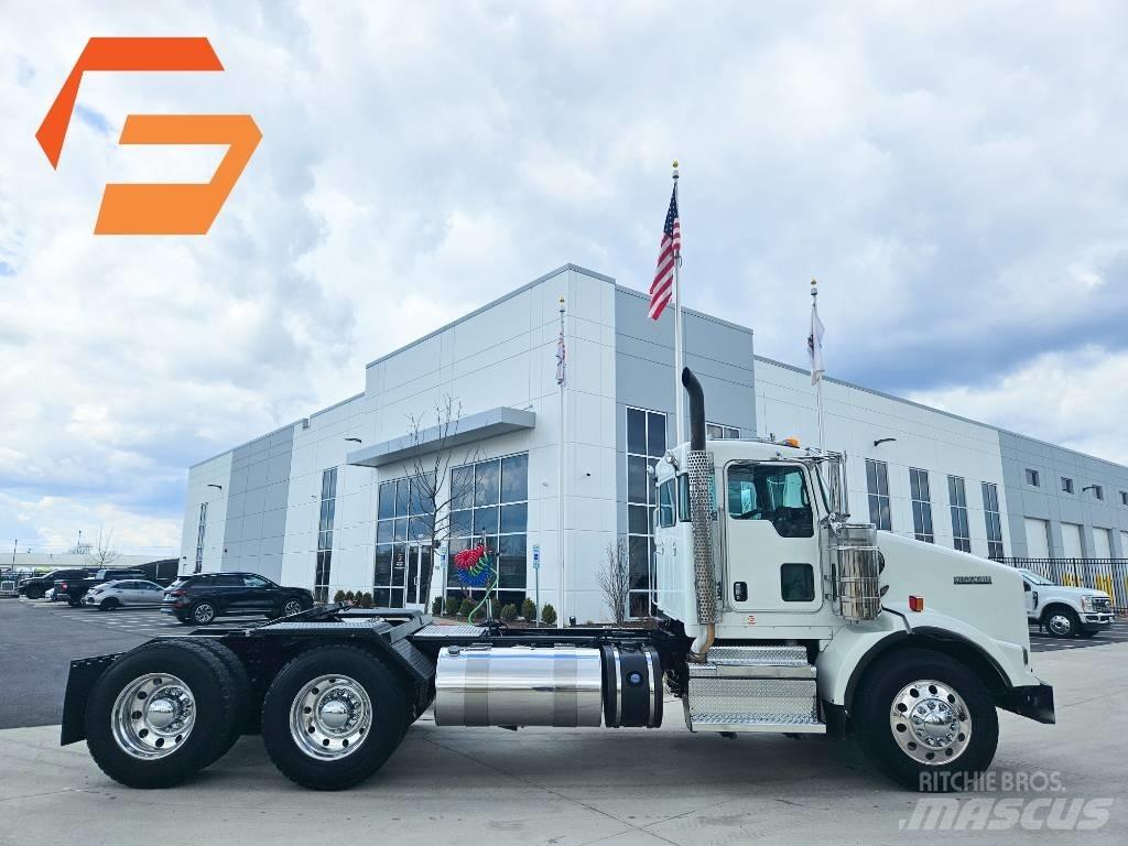 Kenworth T 800 Trekkers