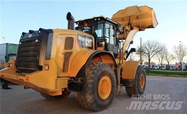 CAT 966M Wielladers