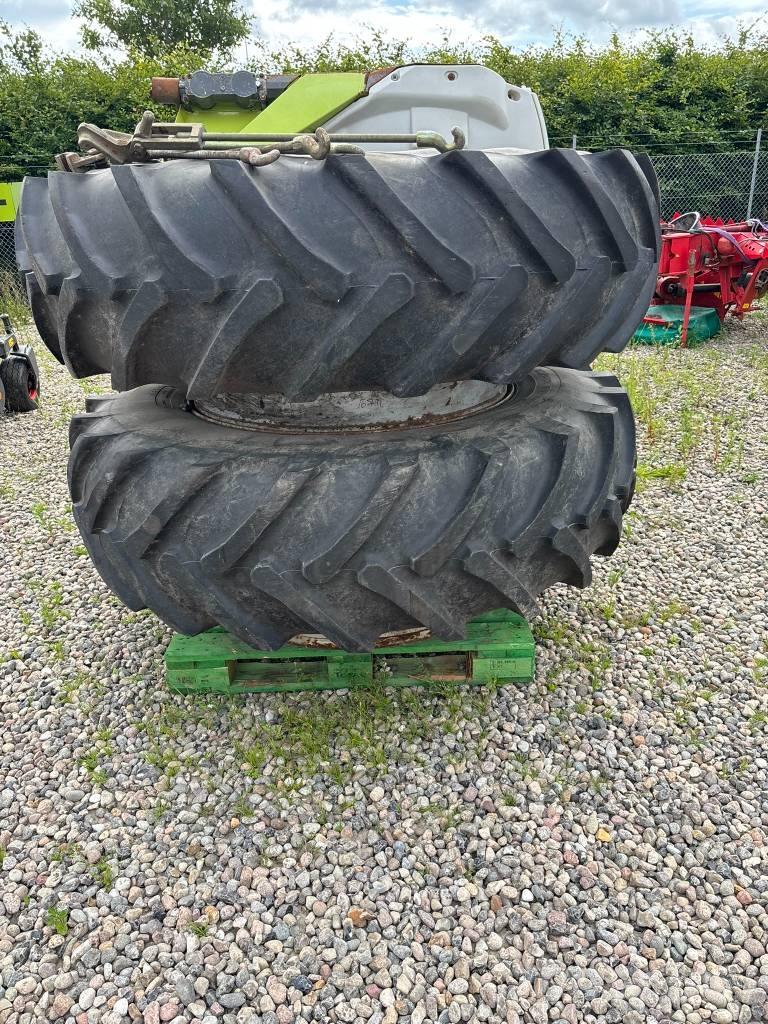  Tvillinghjul 20.8R42 Banden, wielen en velgen