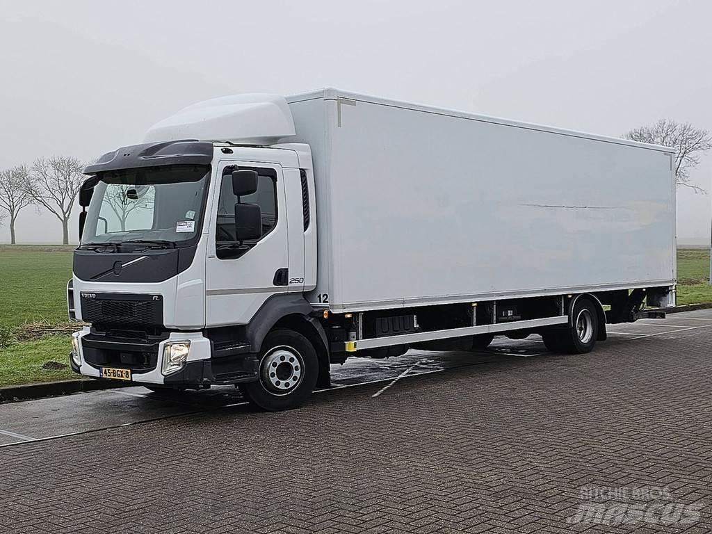 Volvo FL 250.14 Bakwagens met gesloten opbouw