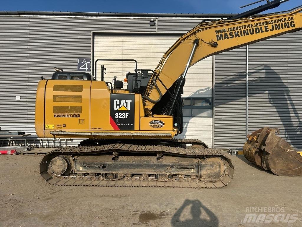 CAT 323 F L Rupsgraafmachines