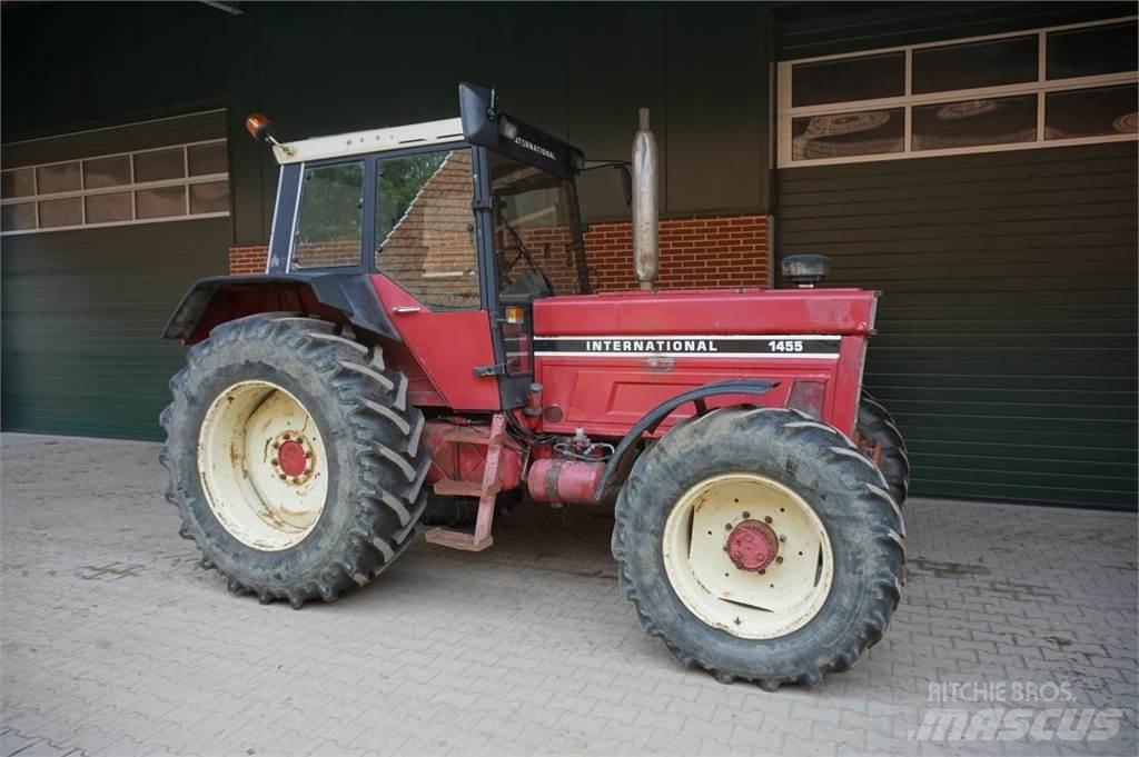 Case IH IHC 1455 Tractoren