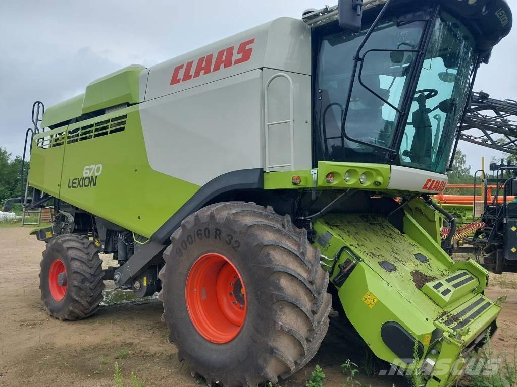 CLAAS Lexion 670 Maaidorsmachines