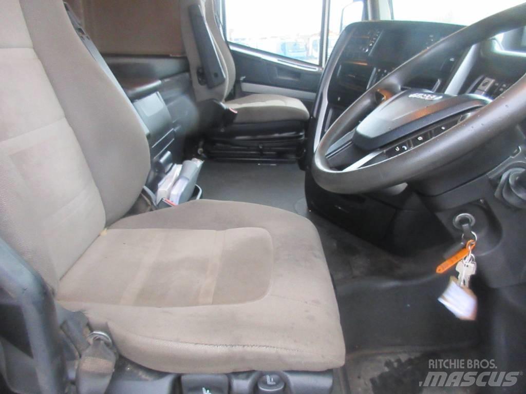 Iveco Stralis 460 Trekkers
