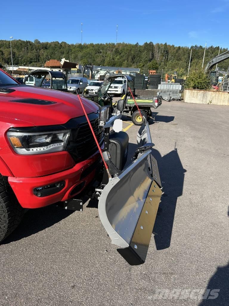 Hilltip Vikplog Sneeuwschuivers en -ploegen