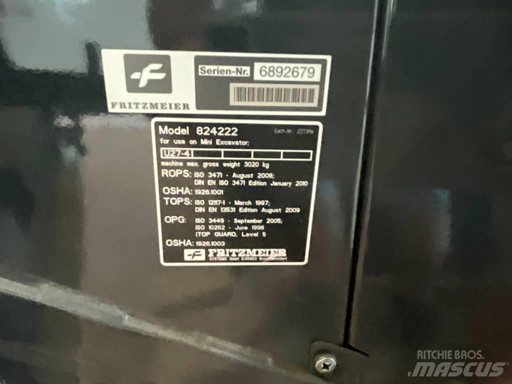 Kubota U 27-4 Cabine en interieur