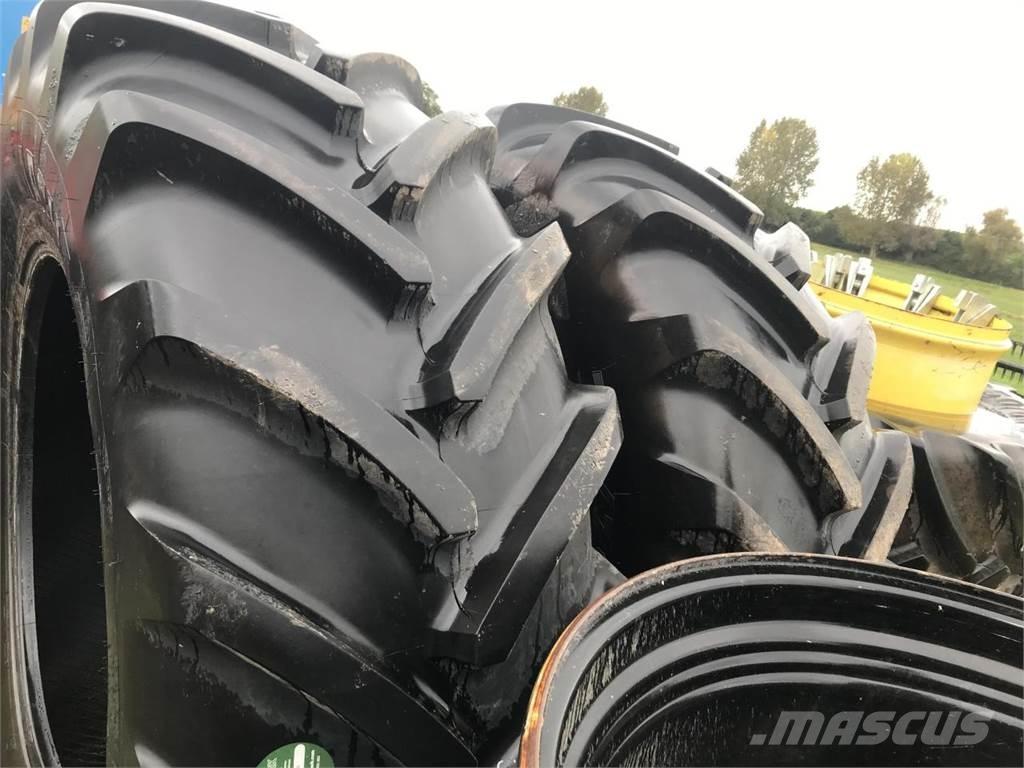 Michelin 710/70R42 Banden, wielen en velgen
