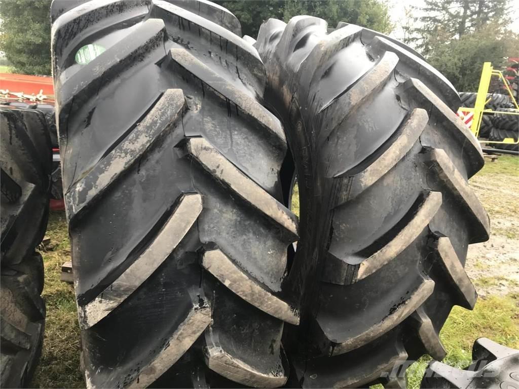 Michelin 710/70R42 Banden, wielen en velgen