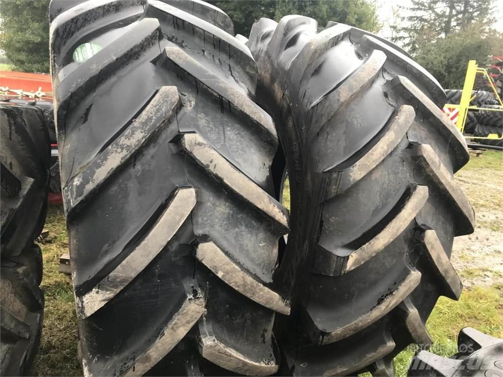 Michelin 710/70R42 Banden, wielen en velgen