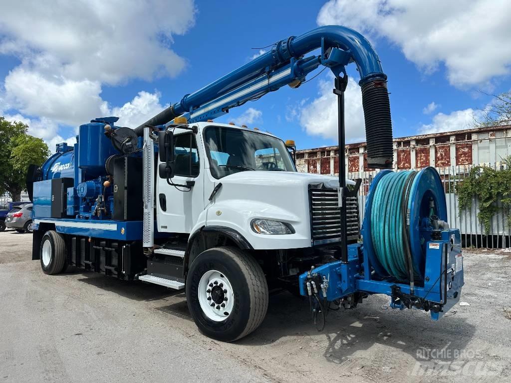Freightliner M2 Kolkenzuigers