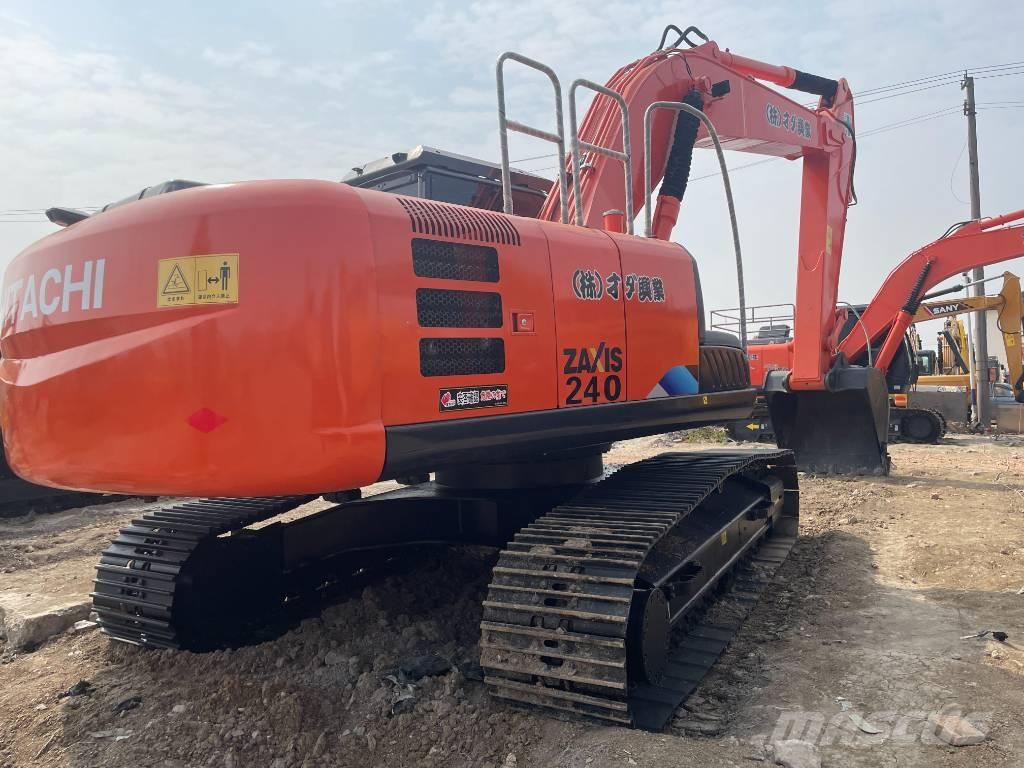 Hitachi ZX 240 Rupsgraafmachines