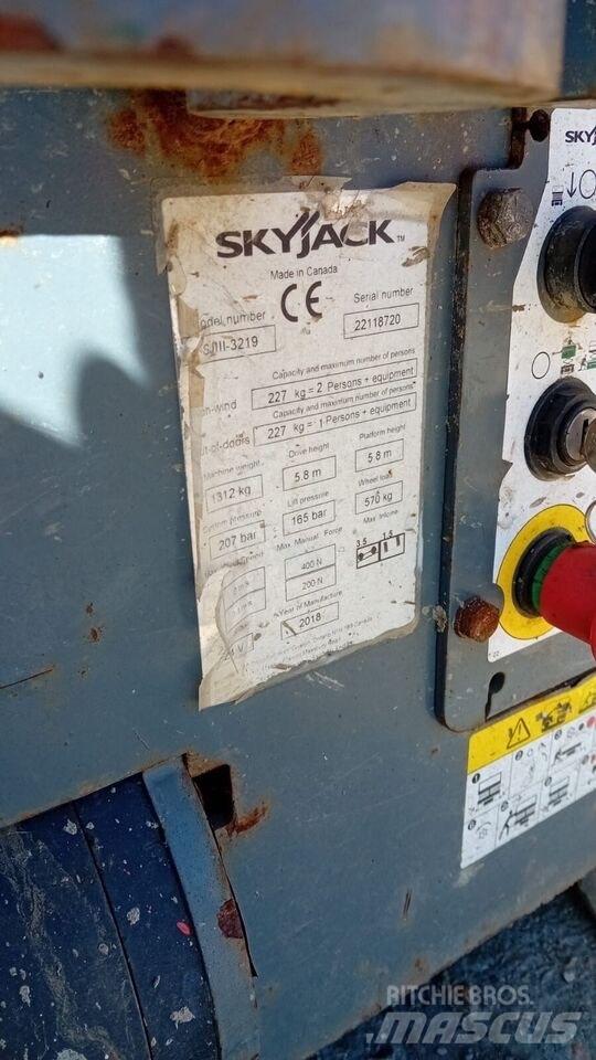 SkyJack SJ 3219 Schaarhoogwerkers