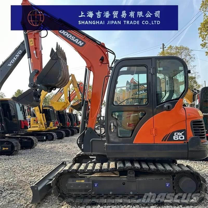 Doosan DX 60 Minigraafmachines < 7t