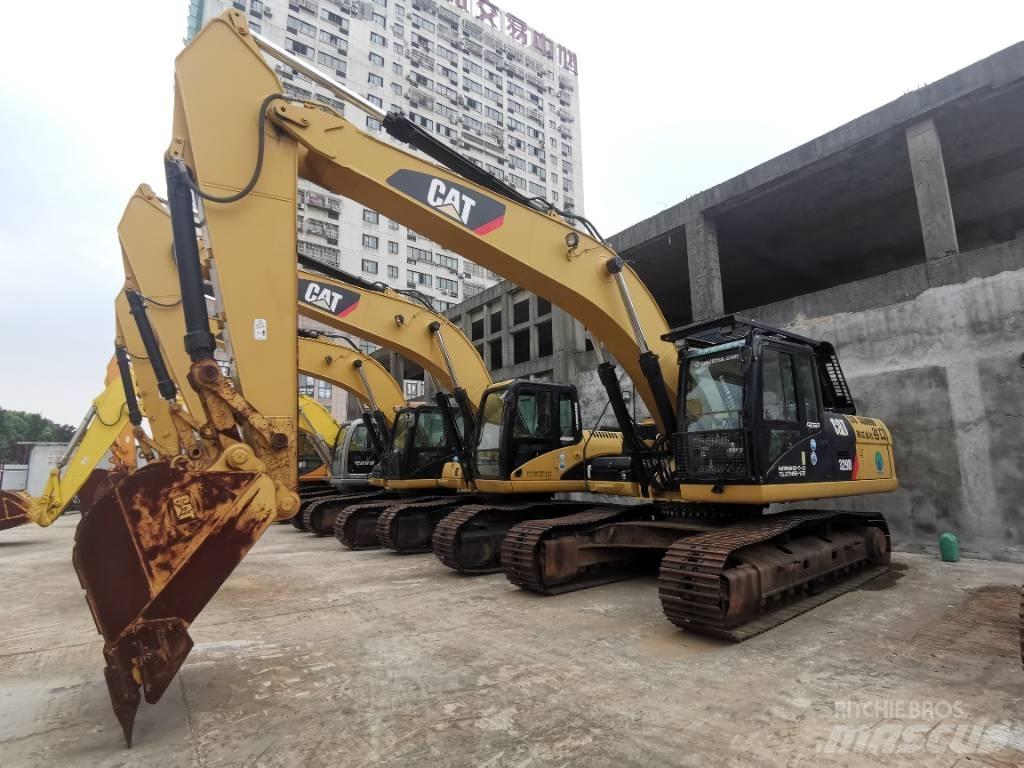 CAT 329 D Rupsgraafmachines