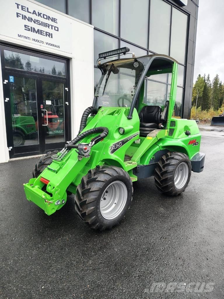 Avant 745 Miniladers