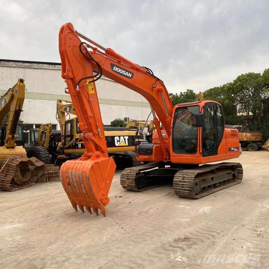 Doosan DX 140 LC Rupsgraafmachines