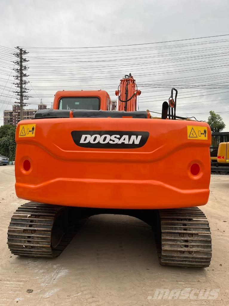 Doosan DX 140 LC Rupsgraafmachines