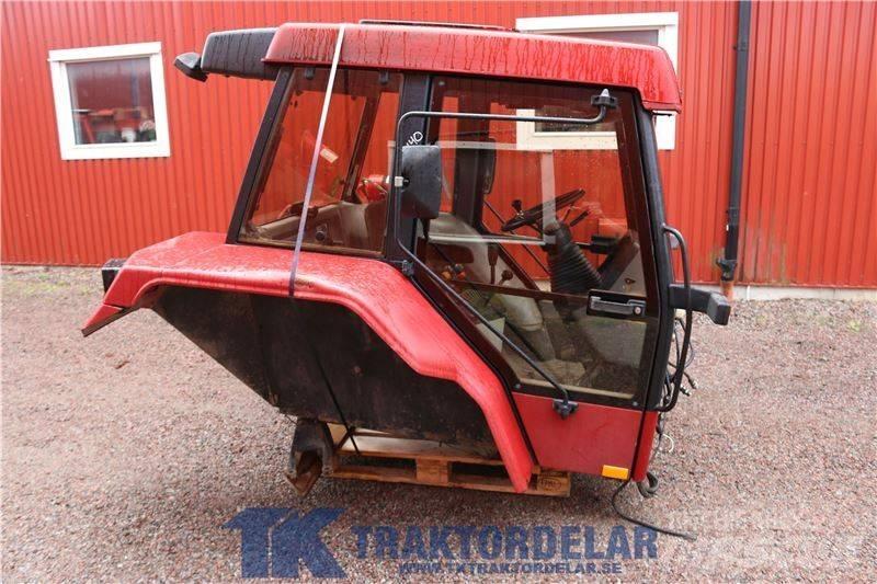 CASE 5140 Maxxum Cabine en interieur