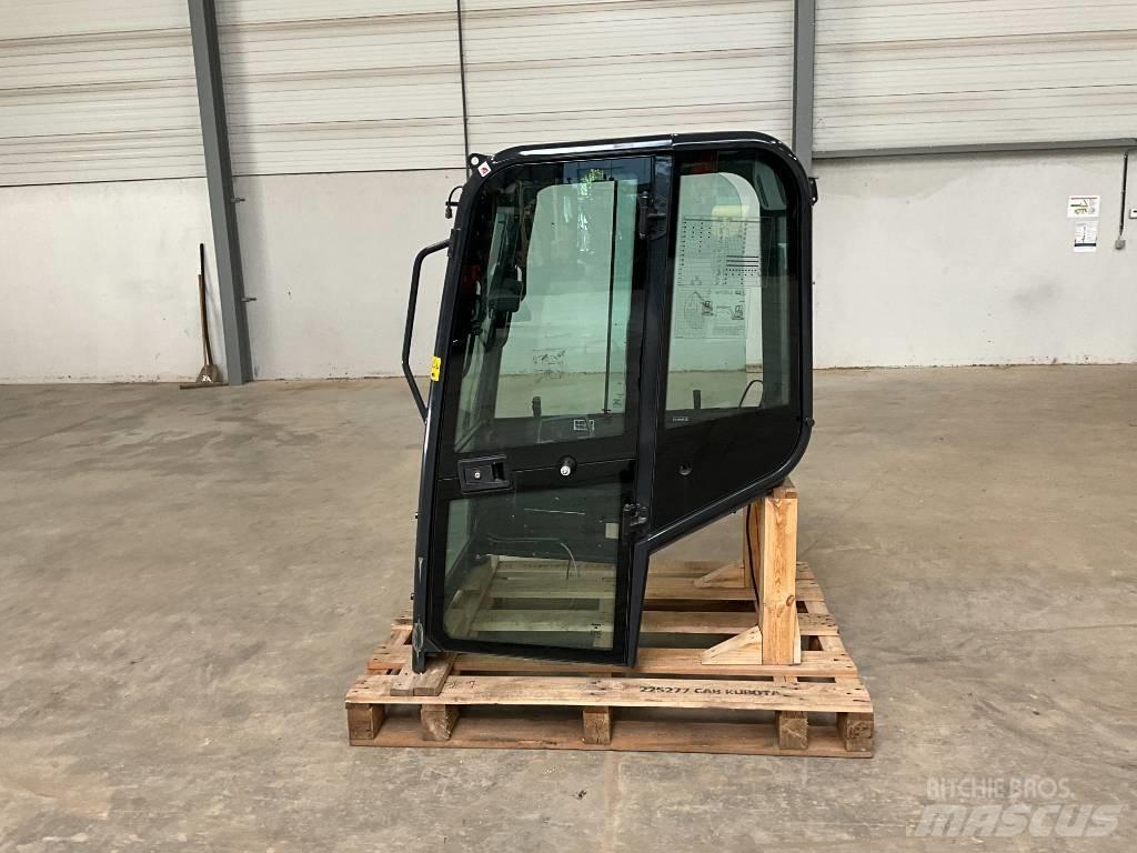 Kubota U 27-4 Cabine en interieur