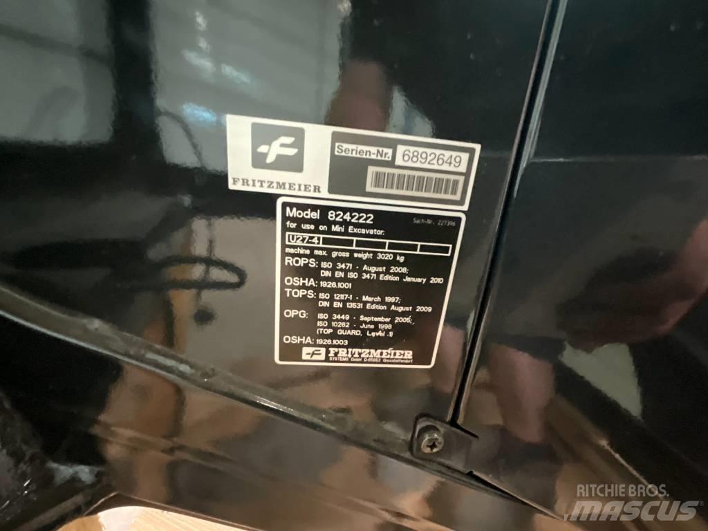 Kubota U 27-4 Cabine en interieur