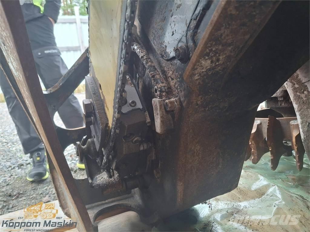 Komatsu C124 Boomvelkoppen