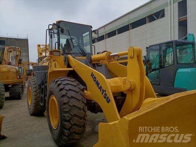 Komatsu WA 320 Wielladers