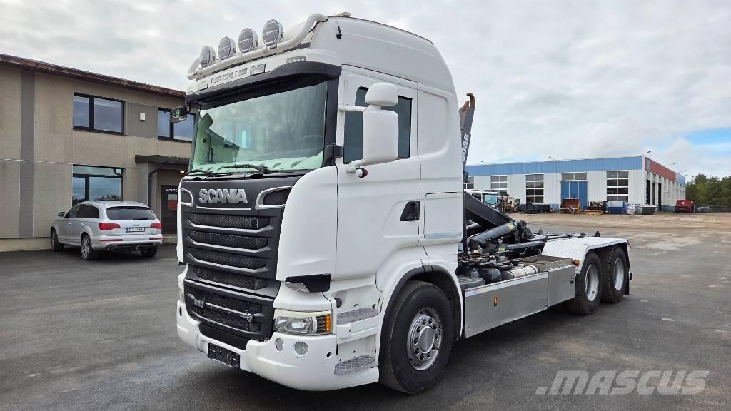 Scania R520 6X4 Vrachtwagen met containersysteem