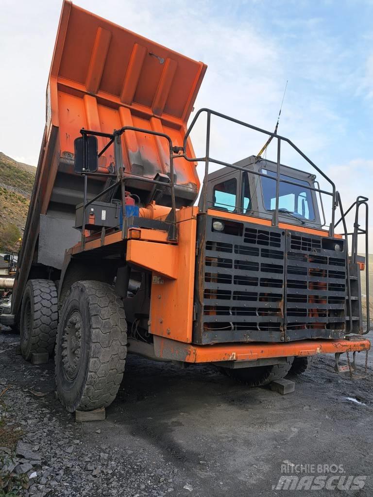 Hitachi EH 750-2 Starre dumptrucks