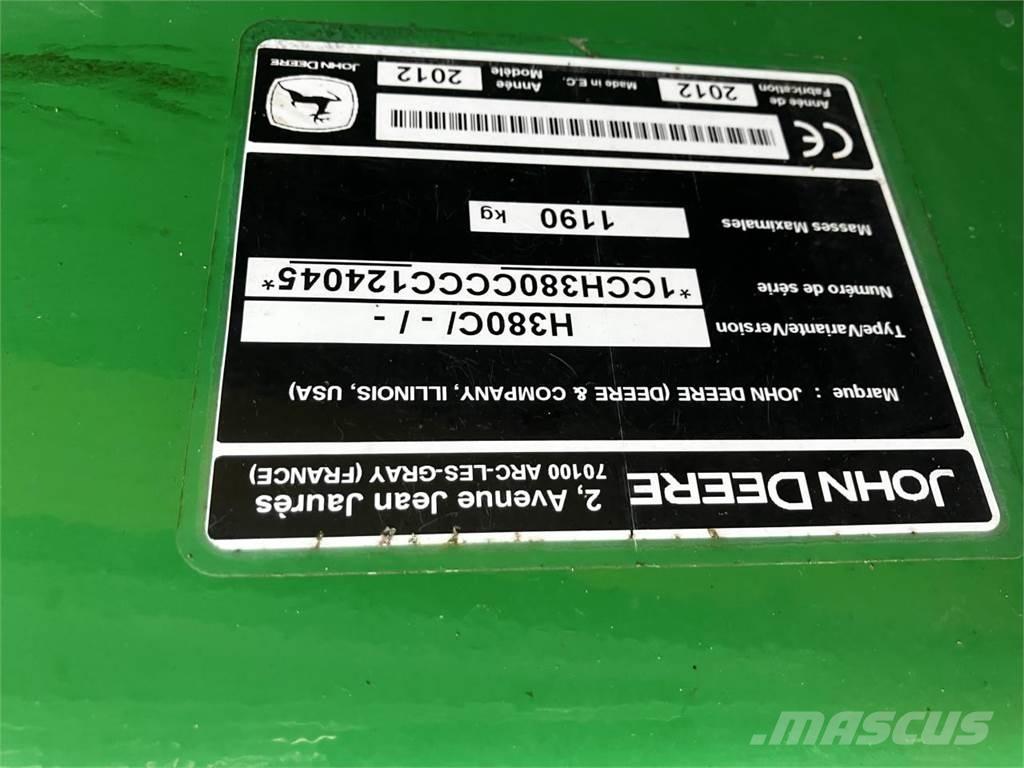 John Deere 6215R Tractoren