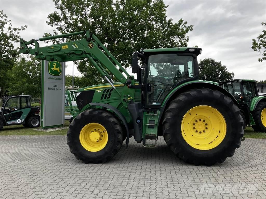 John Deere 6215R Tractoren