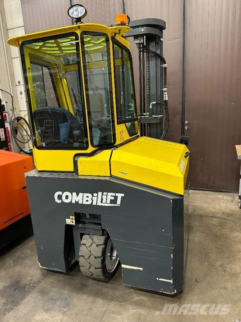Combilift CBE3000 Four-way truck