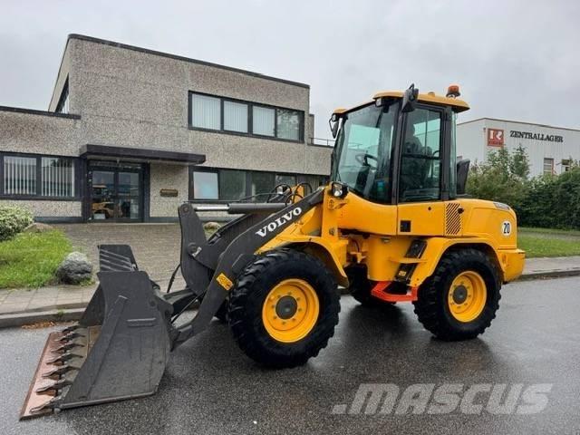Volvo L 30 G Wielladers