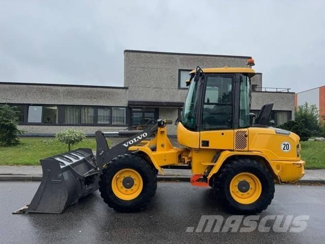 Volvo L 30 G Wielladers